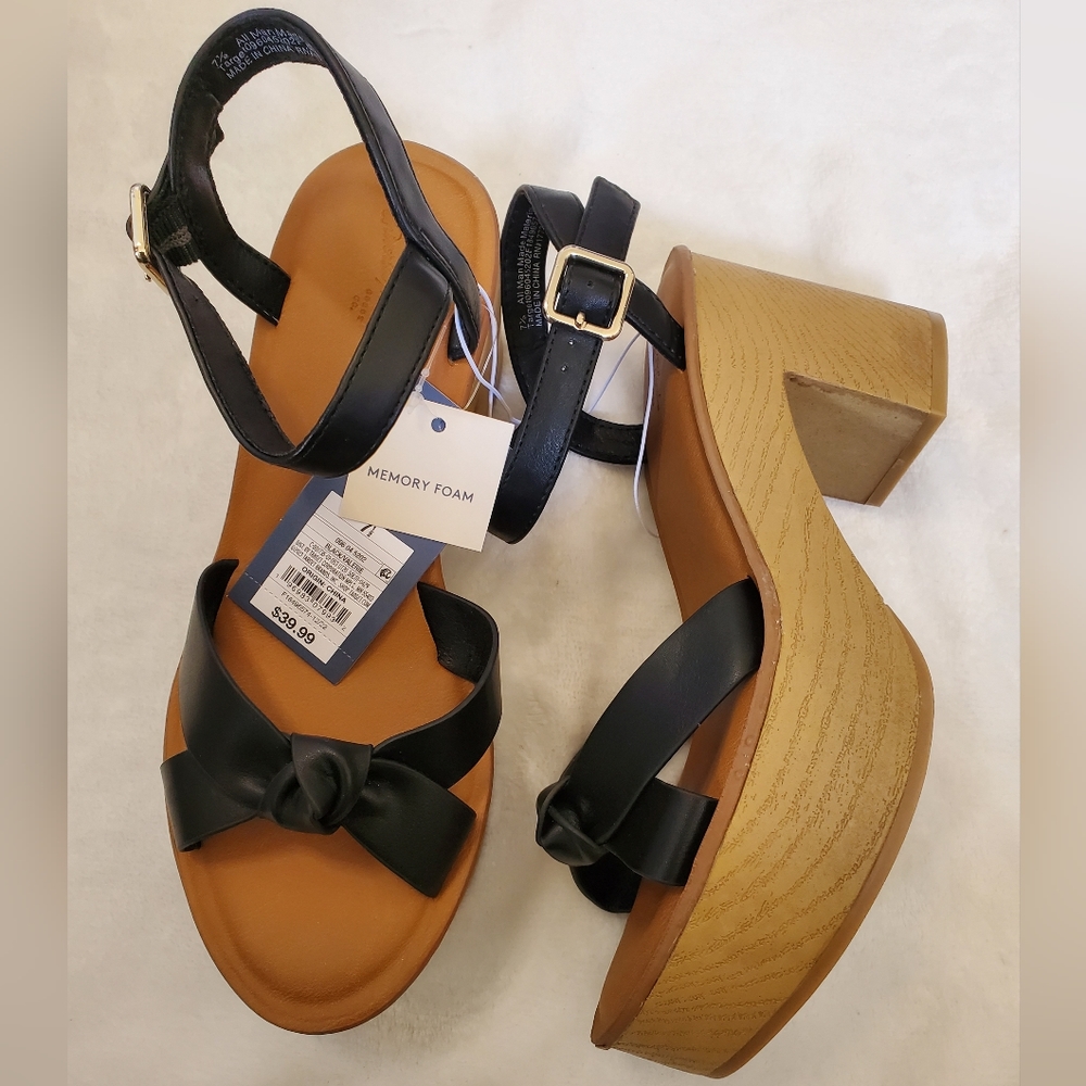 🔥2/$45 NWT Universal Thread Valerie Platform Block Sandal sz 7.5